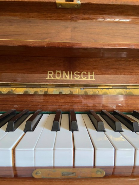 Rnisch Zongora De Luxe
