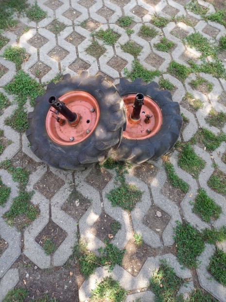 Rotációs kapa gumi járókerék eladó