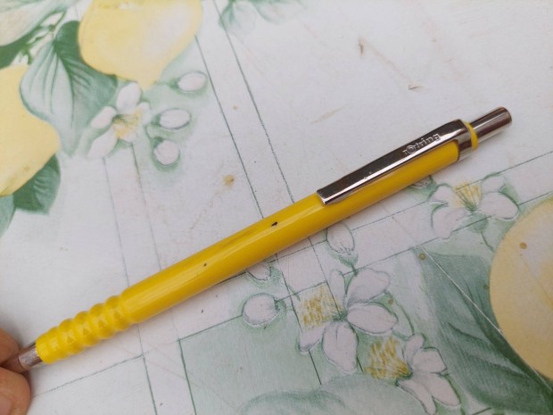 Rotring 0.5 ceruza