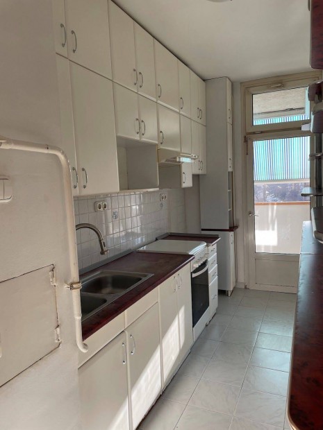 R�vid, k�z�pt�vra kiad� Dob� krt-i lak�s