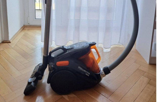 Rowenta Compact Power Cyclonic porszívó