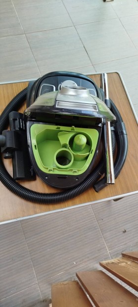 Rowenta Porszívó 1300w