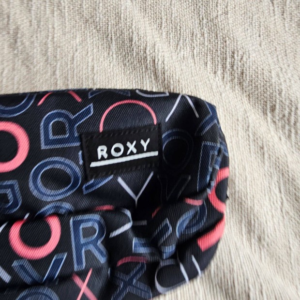Roxy n�i neszeszer teljesen �j cimk�s