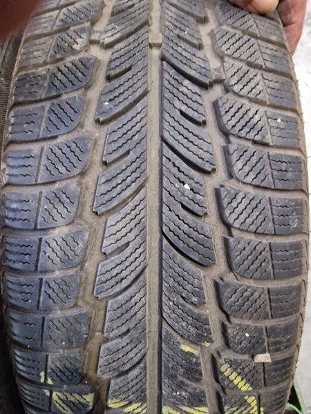Royal black 205/60R16 ROYAL SNOW 5.5-6mm DOT18 használt gumi HG13203