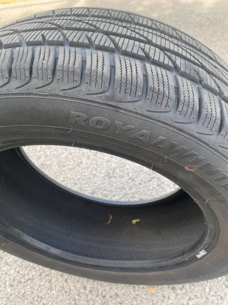 Royal winter 205/55R16 téligumi 4db