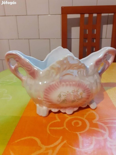 Rzsa alak trol edny porceln