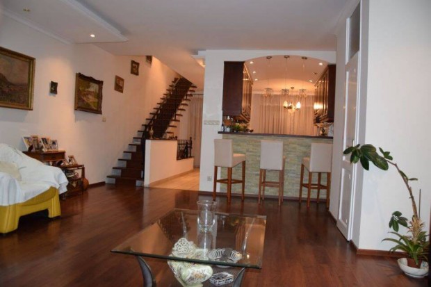 R�zsakert k�zel�ben sorh�z elad�! 11569