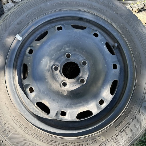 Rozsdamentes 14" 5x100 Skoda, VW, Seat lemezfelni eladó! Gumival is