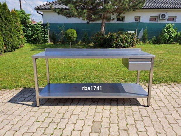 Rozsdamentes asztal - rba174