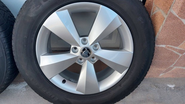 Rrr 1. Gyári , új szerű Skoda Kodiaq-Karoq 17 alufelni ,téli gumi