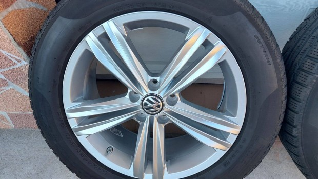 Rrr 2 Gyári VW Tiguán II. 5NA /Sebring/18" alufelni,Téligumi