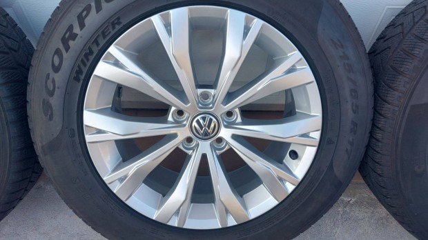 Rrr 2 Gyári, VW Tiguán II 5NA /Montana/ 17" alufelni téli gumikkal