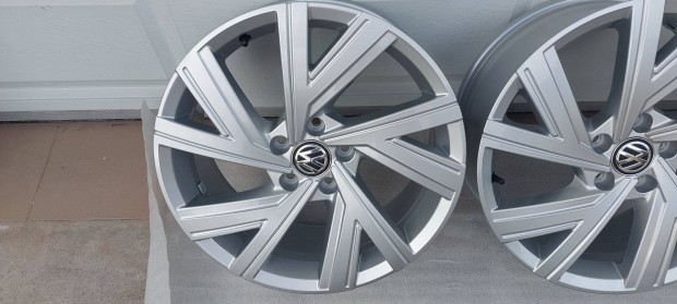 Rrr Gyári 18" VW Golf VIII. GTI /Bergamo/ alufelni 5x112