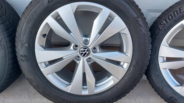 Rrr Gyári 19" VW ID.5-ID.4 /Loen/ alufelni téligumik