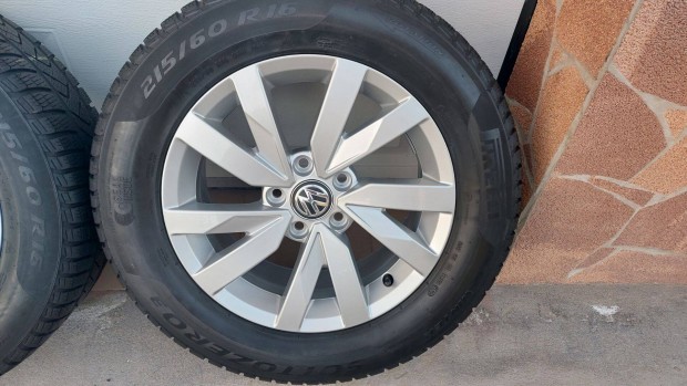 Rrr Gyári VW Passat B8 3G-3C/Aragon/16" alufelni Téli gumikkal