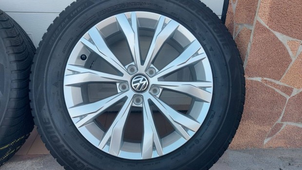 Rrr Gyári, VW Tiguán II. 5NA /Montana/17" alufelni téli gumikkal
