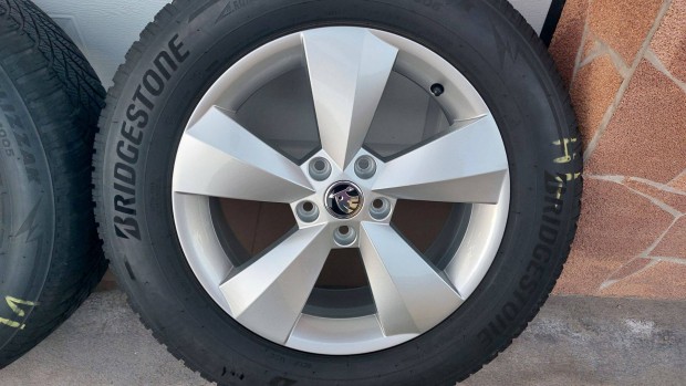 Rrr Gyári ,új szerű Skoda Kodiaq-Karoq 17 alufelni ,téli gumi 5x112