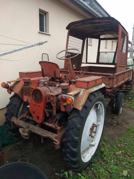Rs 124 Gt traktor
