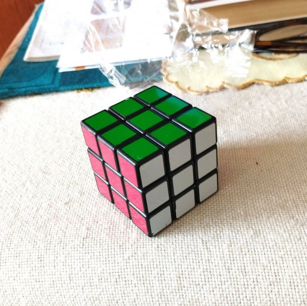 Rubik amatr jtk kocka vadonatj 2000 Ft