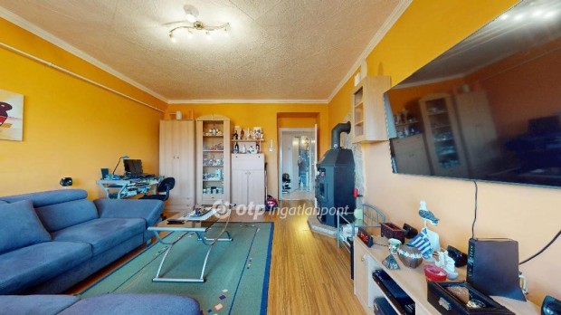 Rudab�nyai 51 nm-es lak�s elad�