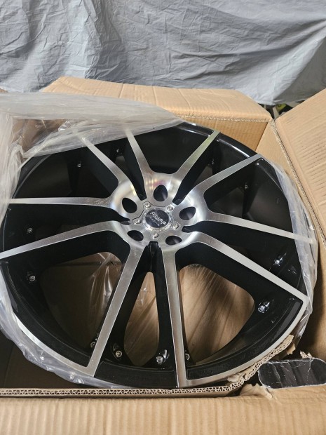 Ruff Racing  5x114.3 j alufelni  20 coll