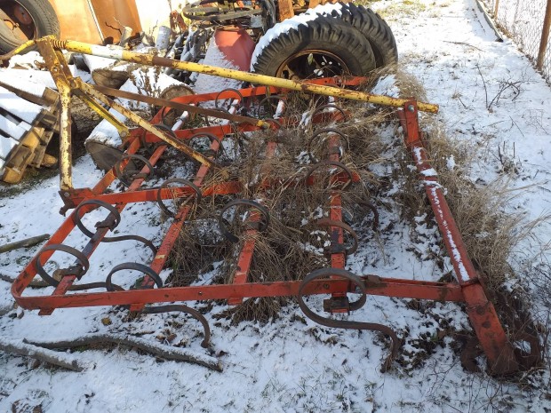 Rug�s kombin�tor r�gt�r�vel 