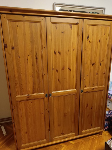 Ruhásszekrény ikea leksvik