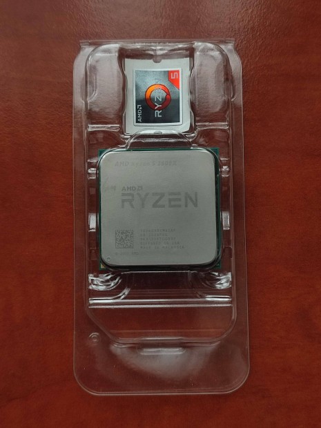 Ryzen 5 2600X + gyári hűtő és doboz