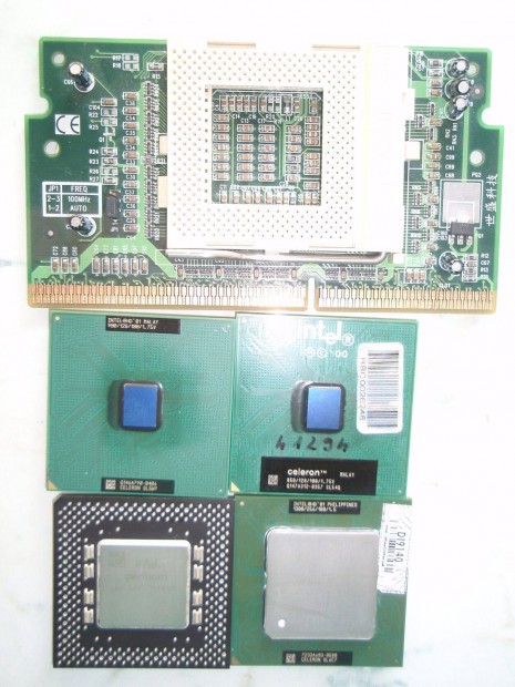 S370 celeron + egy MMX 200MHz + SDRAM-ok (Retr)