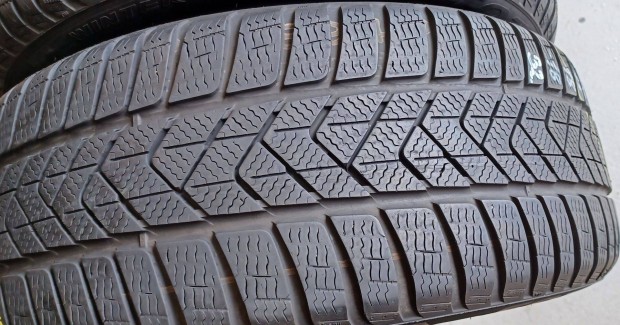 SEAL Pirelli Sottozero3 Winter 235/45 R18 téli gumik 2db