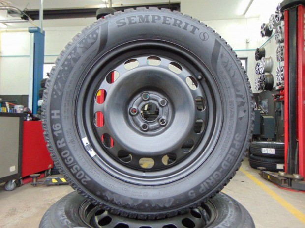 SEAT ARONA (2017-) Gumi �s felni egyben