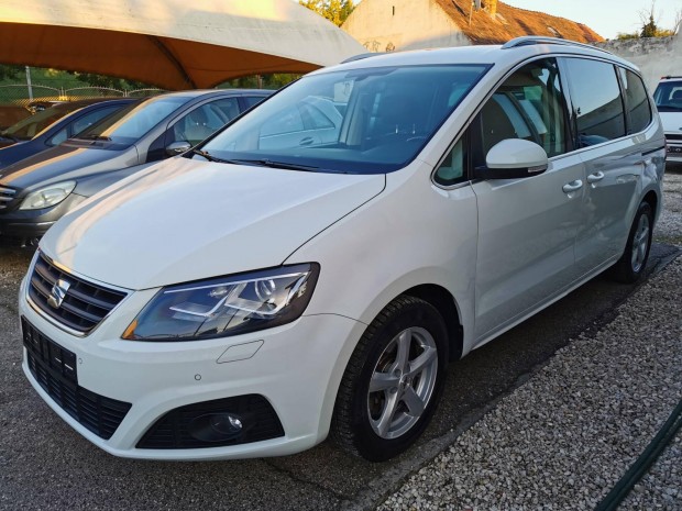 SEAT Alhambra 2.0 TDI Style DSG 1 tulaj! Vgig...