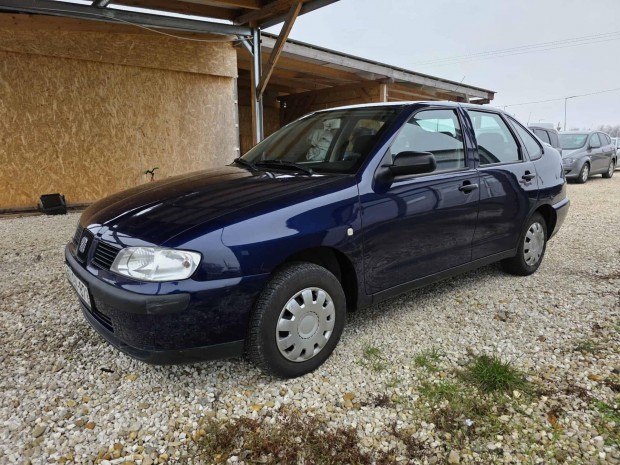 SEAT Cordoba 1.9 SDi Stella 1 tulajdonos.rozsda...