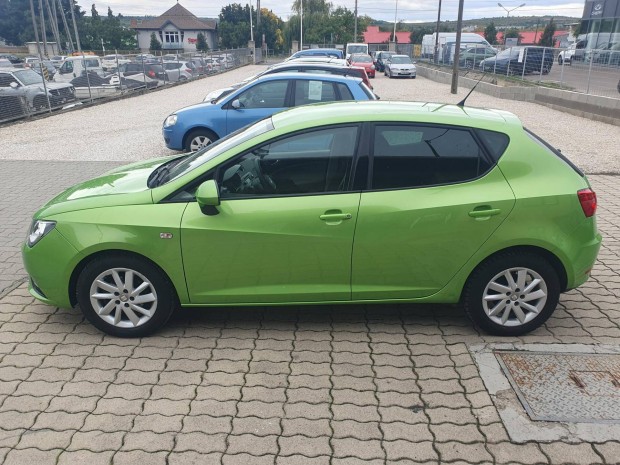 SEAT Ibiza 1.2 12V Reference Chili 102000km kli...