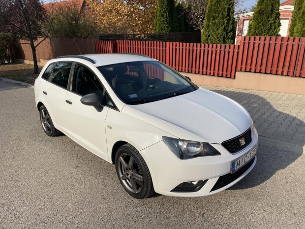 SEAT Ibiza 1.4 16V Reference benzines szervizelt !