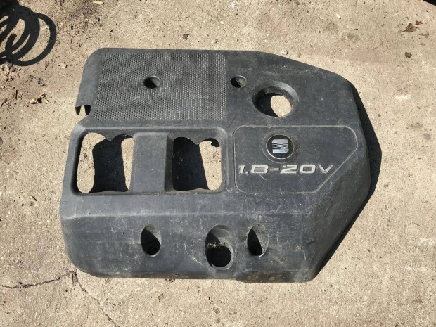SEAT Leon 1M 1,8 20V - motorburkolat