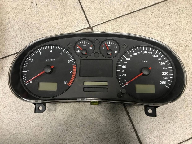 SEAT Leon 1M 1,8 T - kilométer óra/ km óra 1M0 920 800 E