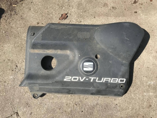 SEAT Leon 1M 1,8 T - motorburkolat