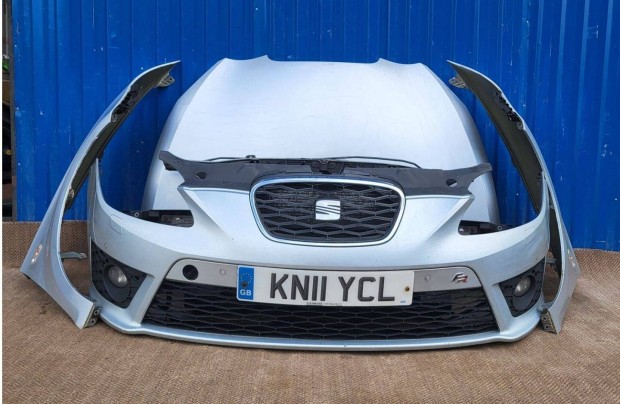 SEAT Leon 1P gyári 1P0823155 sérülésmentes motorháztető, zsanér ezüst