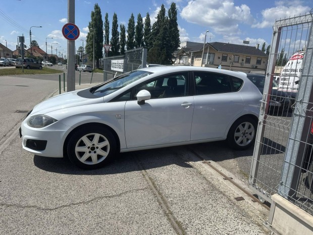 SEAT Leon 1.2 TSI Reference Nagyon Megkímélt ÁL...