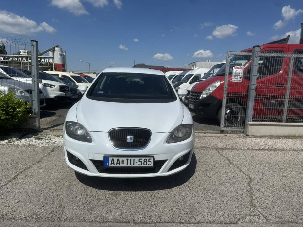 SEAT Leon 1.2 TSI Reference Nagyon Megkímélt ÁL...