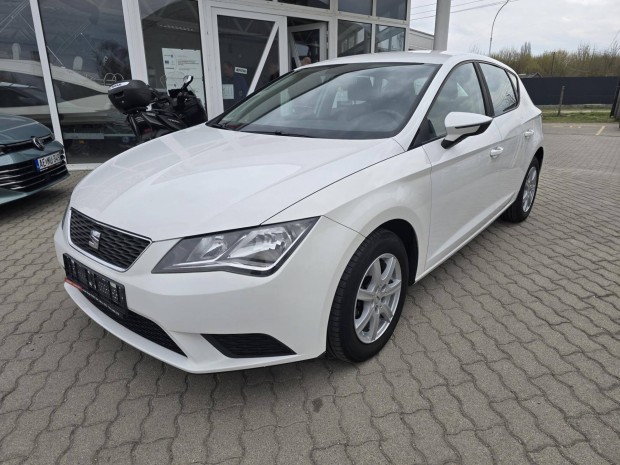 SEAT Leon 1.2 TSi Entry Digitkl�m�s. Szervizk�n...