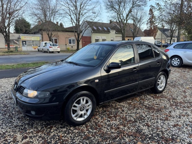 SEAT Leon 1.6 16V Stella