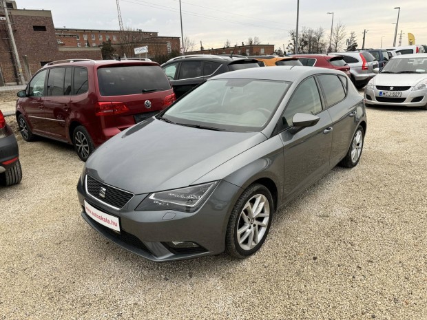 SEAT Leon 1.6 CR TDI Style Nem Kombi!! Vezrls...