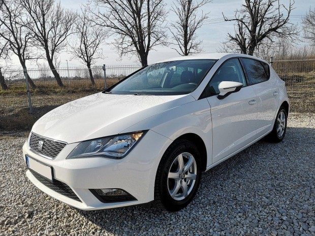 SEAT Leon 1.6 CR TDI Style Szervizknyves.PDC.B...