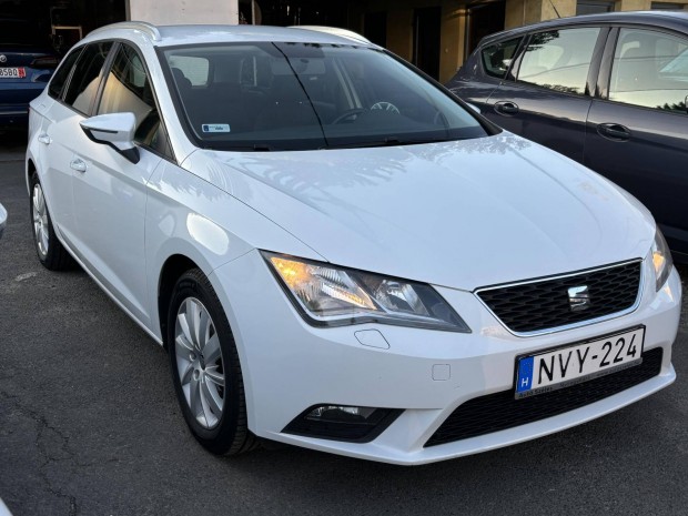 SEAT Leon 1.6 TDI Style Magyar VEZ. SZERV.Knyv