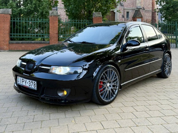 SEAT Leon 1.8 T 20V Cupra R Recaro Ülések//M.o-...