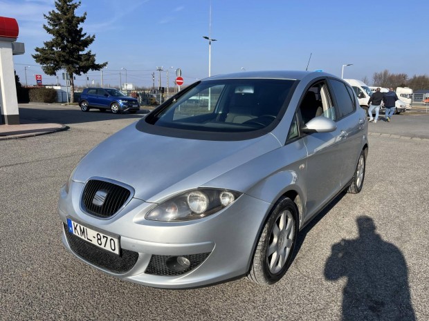 SEAT Toledo 1.6 MPI Base klíma.alufelni.1év műs...
