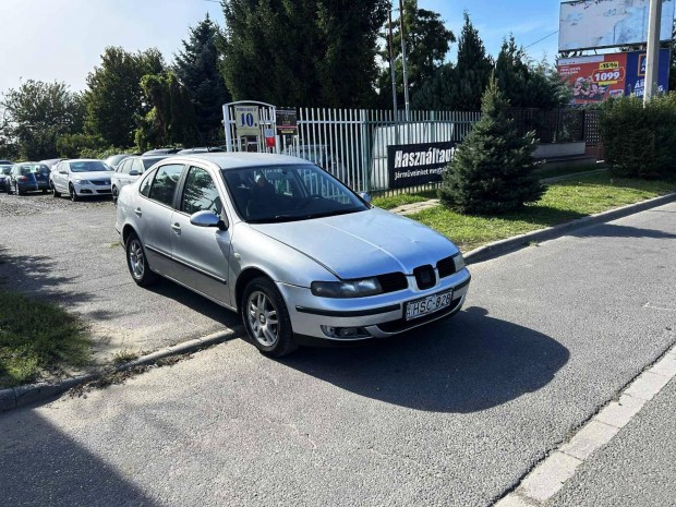 SEAT Toledo 1.6 Signo Plus Digit Klma