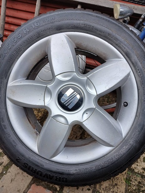 SEAT gyári alufelni garnitúra 5x112x16.